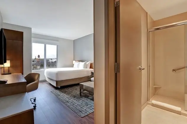 Oda, 1 En Büyük (King) Boy Yatak ve Çekyat (High Floor)