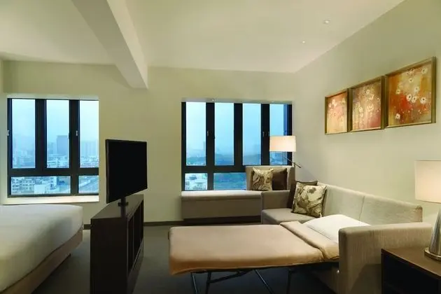 Oda, 1 En Büyük (King) Boy Yatak (Specialty with Sofabed)
