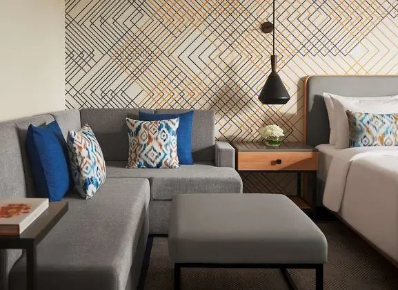 Oda, 1 En Büyük (King) Boy Yatak ve Çekyat, Balkon