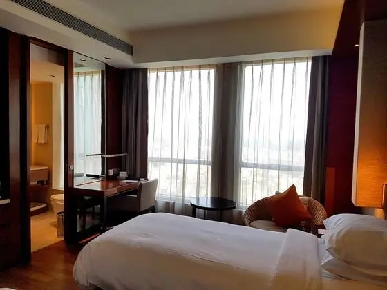 Oda, 2 Tek Kişilik Yatak, Havuz Manzaralı