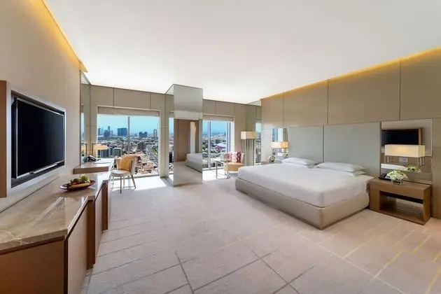 Deluxe Oda (Free Breakfast & Lounge Access)