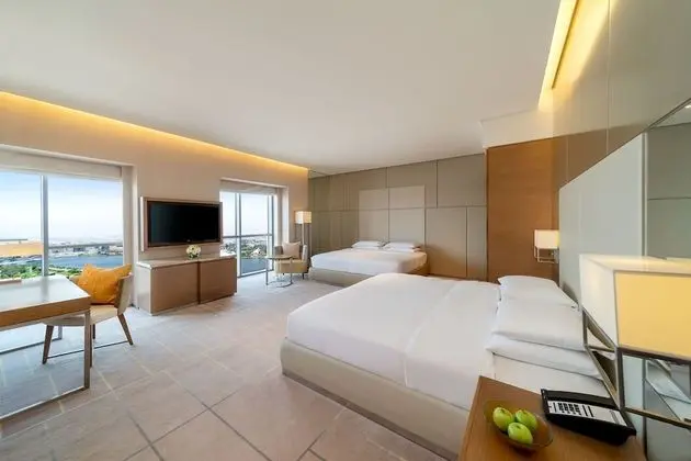 Family Room (4 adults)