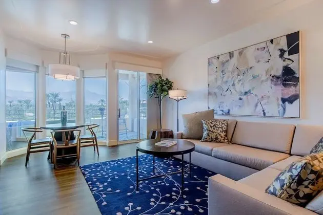 Çatı Katı Süiti (Penthouse) (Suite)