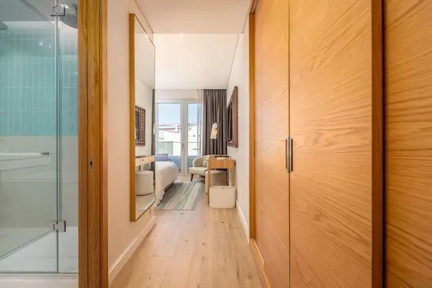 Oda, 1 Büyük (Queen) Boy Yatak