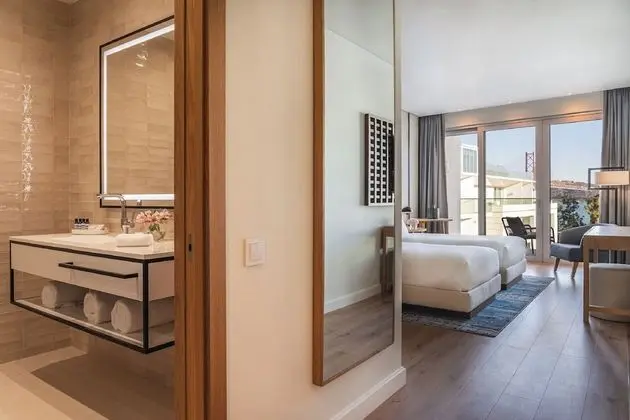 Oda, 2 Tek Kişilik Yatak, Nehir Manzaralı