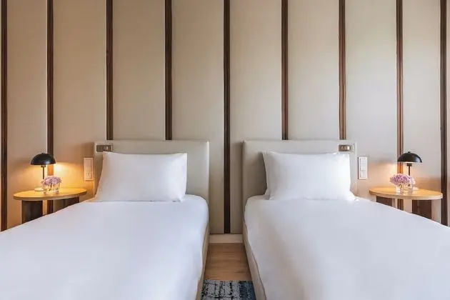 Oda, 2 Tek Kişilik Yatak, Nehir Manzaralı