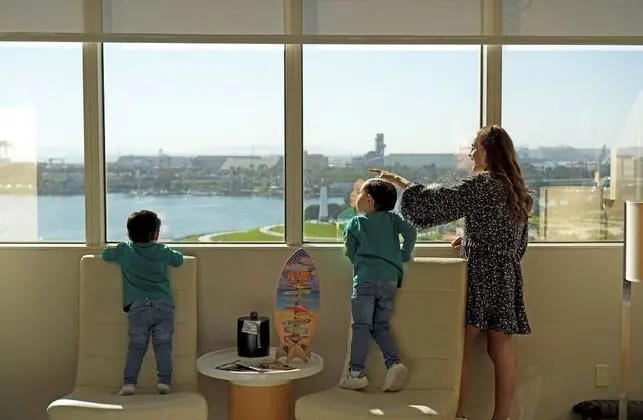 Oda, 1 En Büyük (King) Boy Yatak, Liman Manzaralı (High Floor)