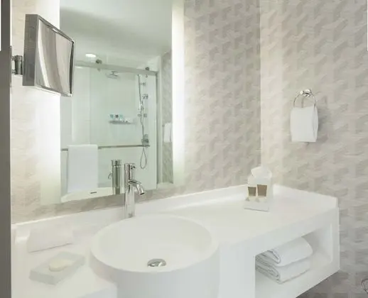 Oda, 1 En Büyük (King) Boy Yatak, Şehir Manzaralı (High Floor)