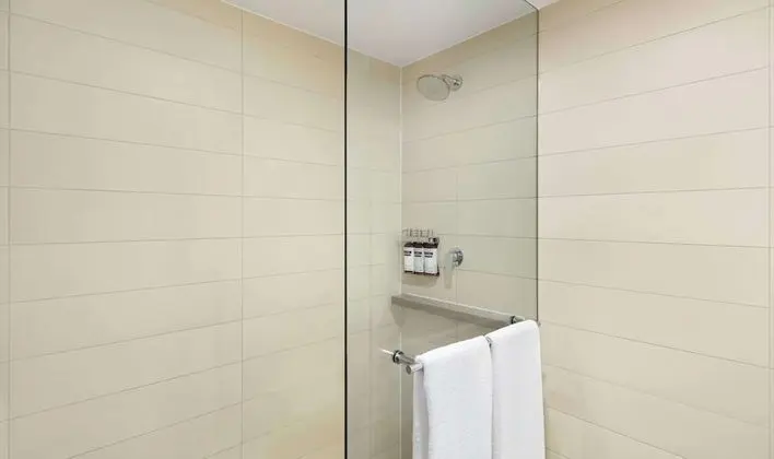 Oda, 2 Tek Kişilik Yatak, Liman Manzaralı