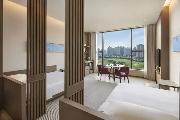 Oda, 2 Tek Kişilik Yatak, Şehir Manzaralı