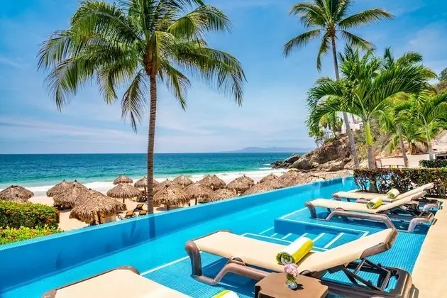 Swim Up Double(18+only)