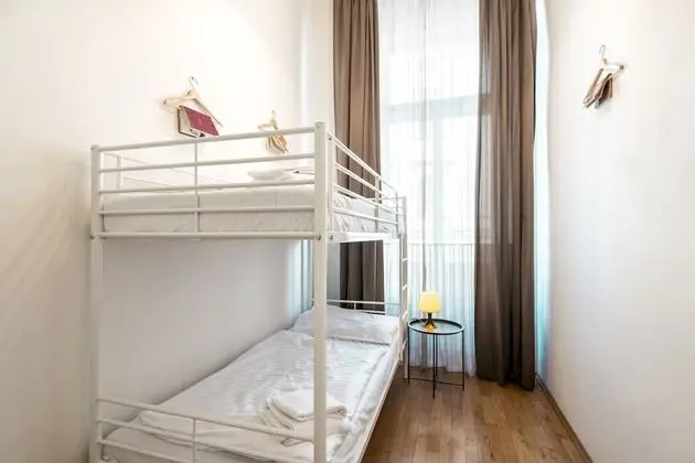 Gallery Apart Daire, 2 Yatak Odası, Özel Banyo, Asma Kat (Apt 1)