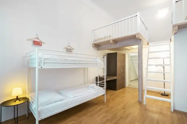 Superior Apart Daire, 2 Yatak Odası, Teras, Asma Kat (Apt 2)