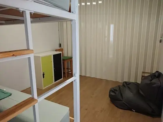 Standard Ortak Ranzalı Oda, Sadece kadınlar için