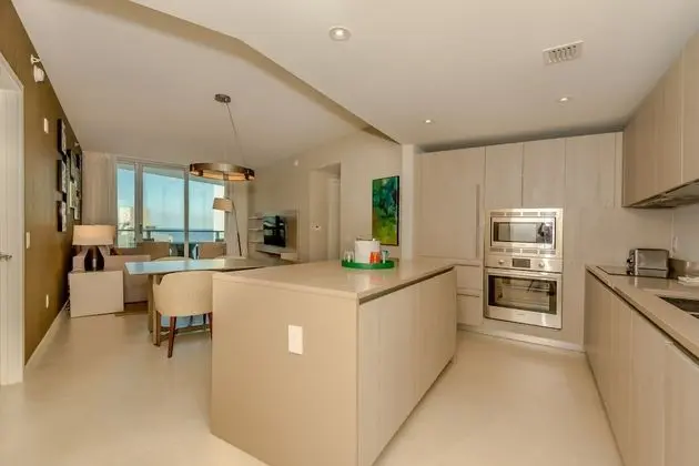 Design Apartment, 2 Bedrooms, Oceanfront OF