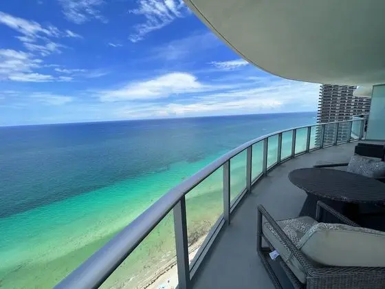 Design Apartment, 2 Bedrooms, Oceanfront OF