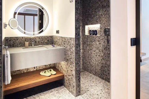https://images.etstur.com/imgproxy/resize/2560x1440/files/images/hotelImages/etsrooms/515386/Hyde_Bodrum__20240610105724_4.jpg