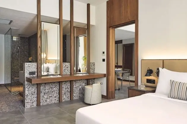 Platinum One Bedroom Suite