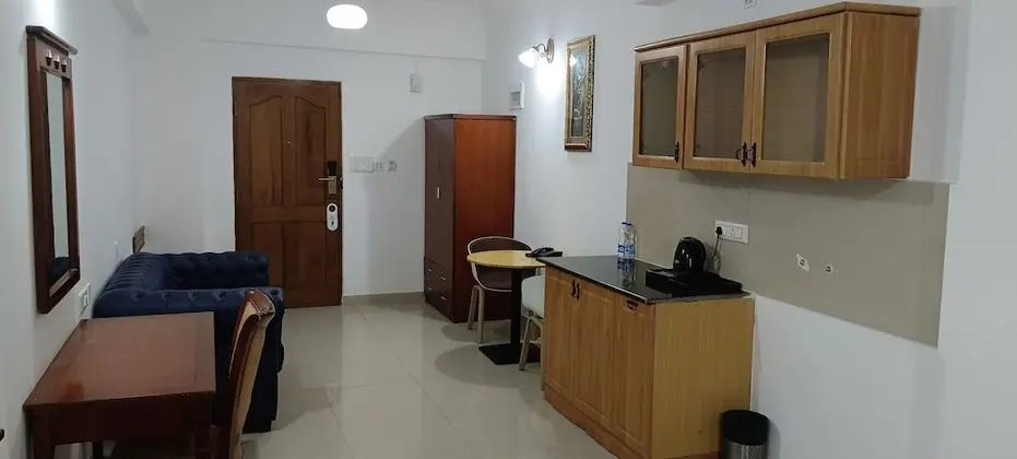 Studio Apartment