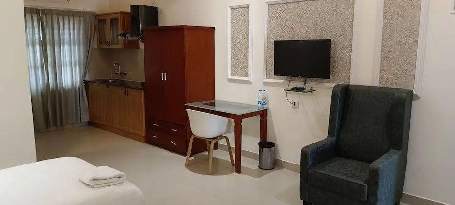 Studio Apartment