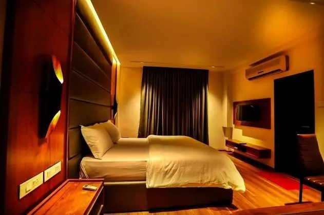 Deluxe Tek Büyük Yataklı Oda, 1 Büyük (Queen) Boy Yatak, Engellilere Uygun, Sigara İçilmez