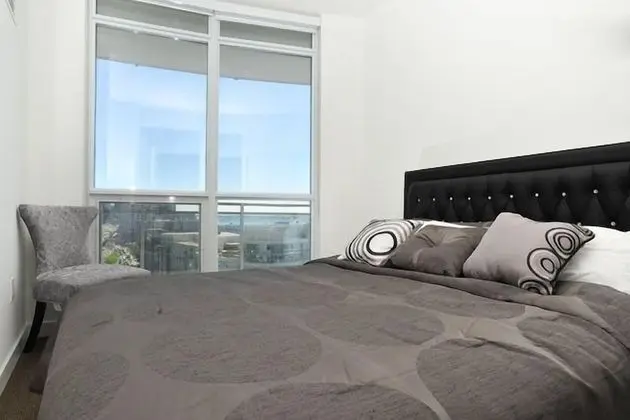 Daire (Panoramic Waterfront Luxury Condo)