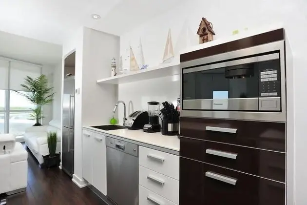 Daire (Panoramic Waterfront Luxury Condo)