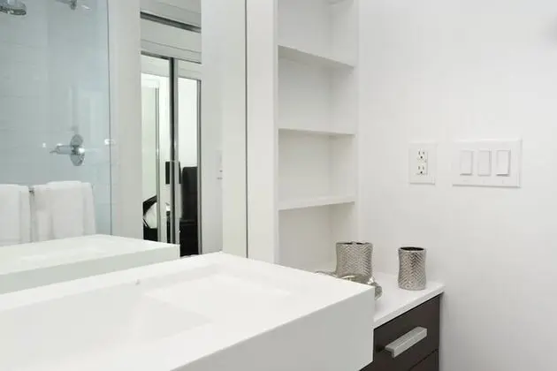 Daire (Panoramic Waterfront Luxury Condo)