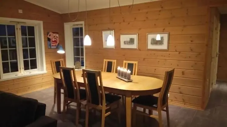 Dağ Evi, Birden Çok Yatak, Sigara İçilmez, Dağ Manzaralı