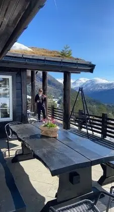 Dağ Evi, Birden Çok Yatak, Sigara İçilmez, Dağ Manzaralı