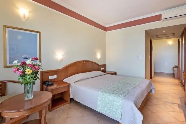 Superior Double Room, Front Sea View