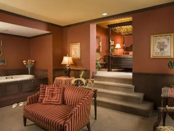 Standard Tek Büyük Yataklı Oda, Banyolu/Duşlu (01 Chesterfield Suite)