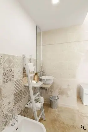 Tek Büyük Yataklı Oda, Veranda