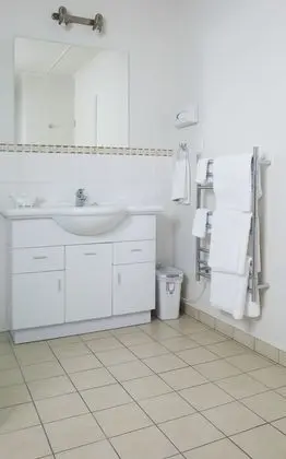 Stüdyo, Sıcak Su Küveti
