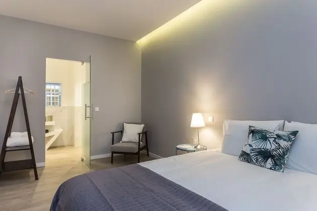 Inside Comfort Room