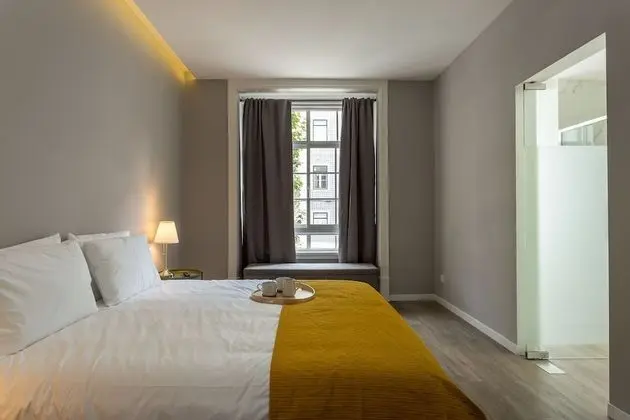 Superior Cozy Neighborhood Room