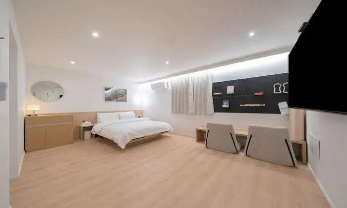 AANK Room (Run of House)