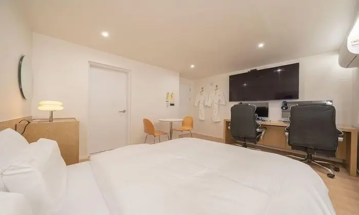 Deluxe Tek Büyük Yataklı Oda