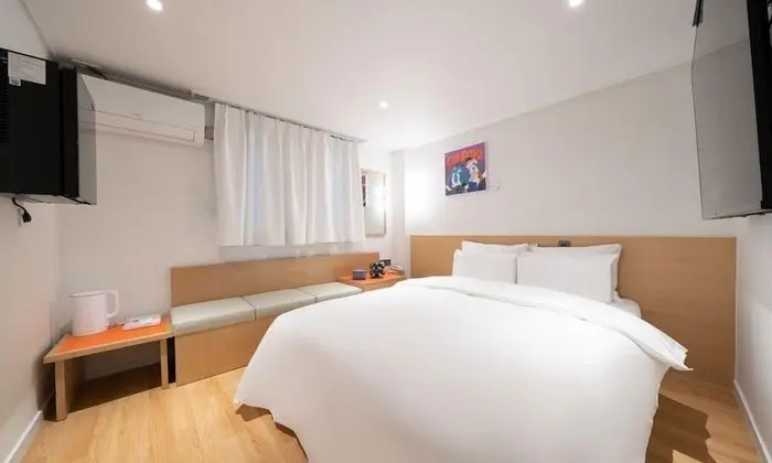 Deluxe Tek Büyük Yataklı Oda