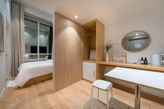 Deluxe Tek Büyük Yataklı Oda