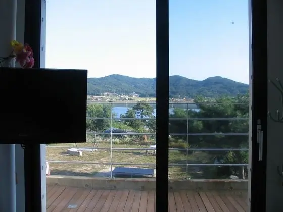 A Room - Lake view