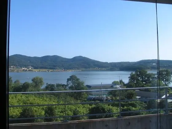 B3 Room - Lake view