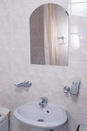 Basic Üç Kişilik Oda