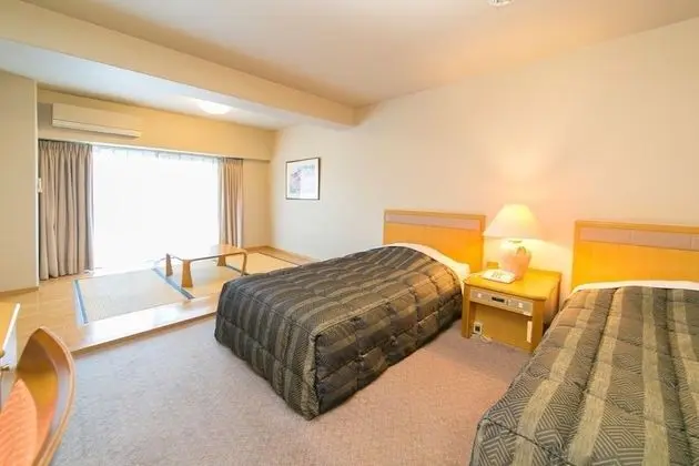 İki Ayrı Yataklı Oda (Japanese Western Style)