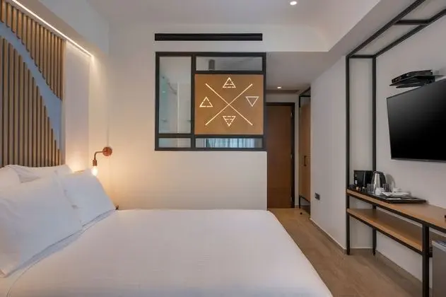 Comfort Tek Büyük Yataklı Oda