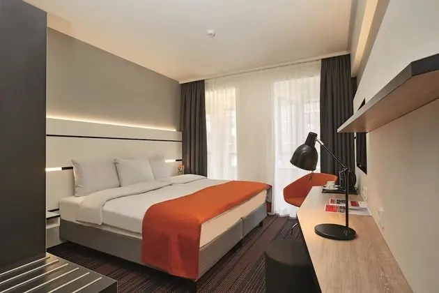 Comfort Tek Büyük Yataklı Oda