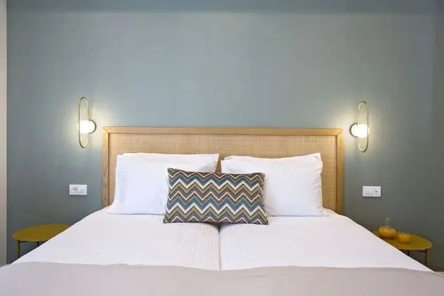 Deluxe Room with Balcony