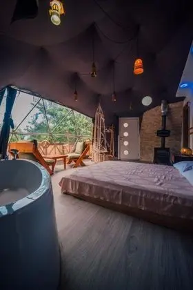 Glamping Suite, Doğa Manzaralı, Isıtmalı Özel Havuzlu
