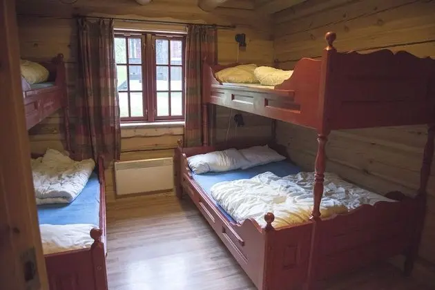Basic Bungalov, 2 Yatak Odası (linen and towels not included)