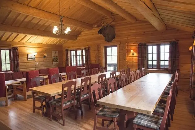 Basic Bungalov, 2 Yatak Odası (linen and towels not included)